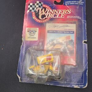 Vintage Jeff Gordon 1985 Sprint Car 1:64 Winner’s Circle Lifetime Series Diecast